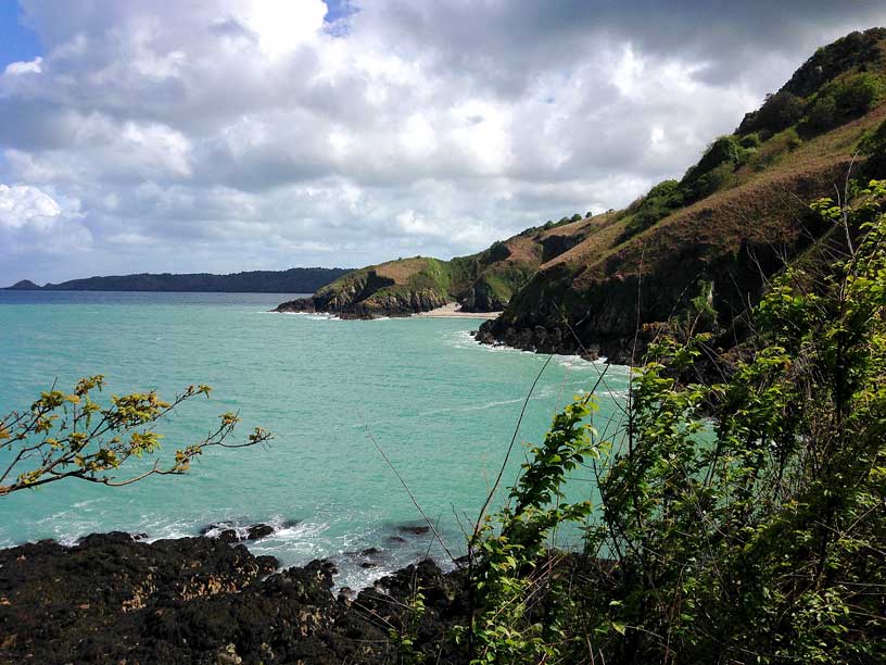 sea-scape-wolf-lair-white-rock-jersey-120514